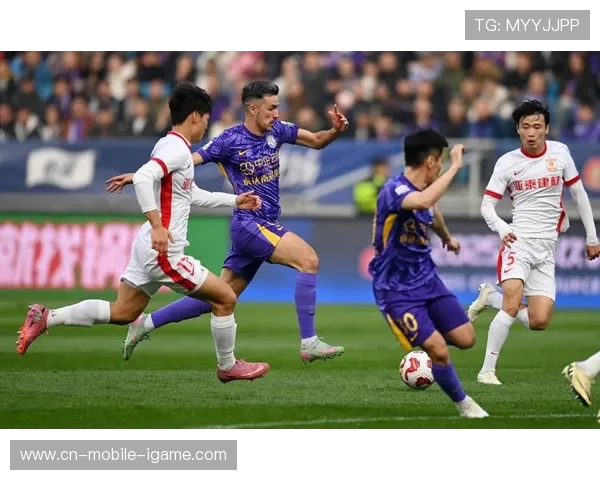 津门虎与沧州雄狮激战正酣 共谱足球豪门对决新篇章