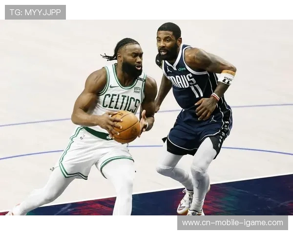 独行侠鏖战凯尔特人巅峰对决演绎攻防智慧谁能笑到最后